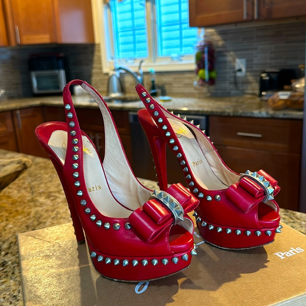 Spikes limited